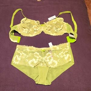NEW Adore Me green sheer lace bra 36dd and panty m matching set